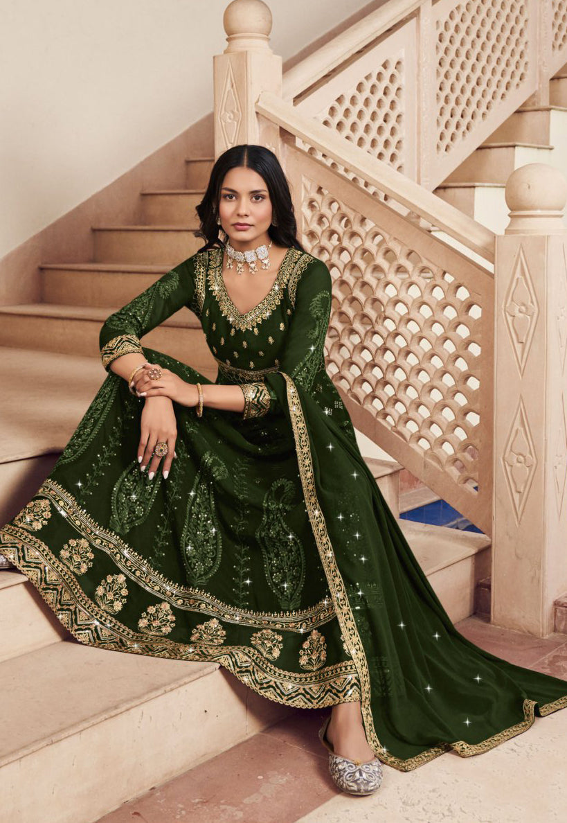 Enchanting Green Georgette Salwar Kameez: Elegance Embroidered in Every Stitch