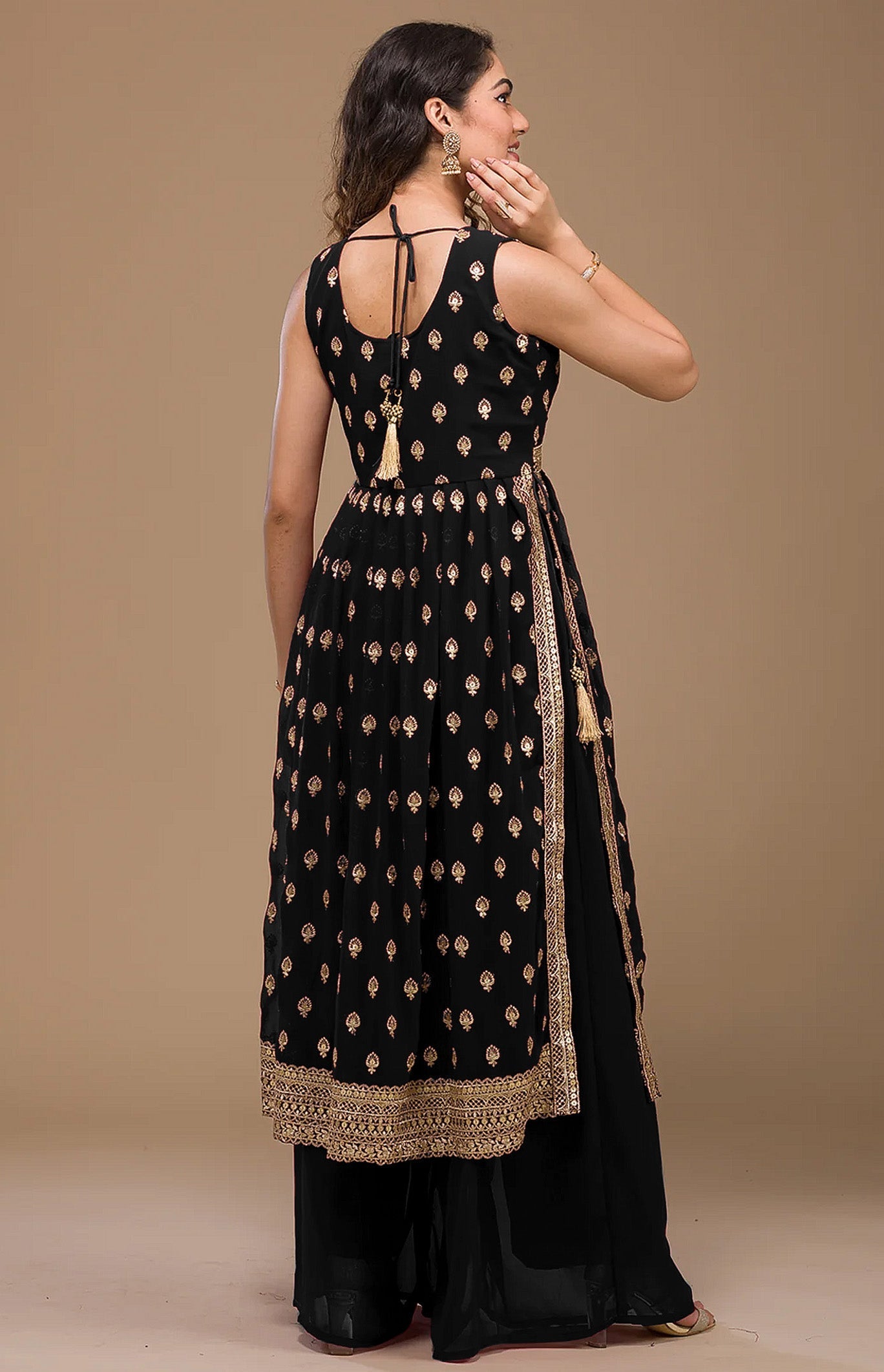 Elegant Black Soft Silk Salwar Suit: Perfect for Weddings and Parties