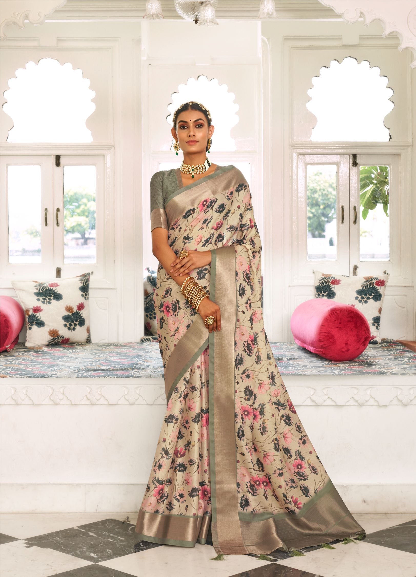 Elegant Brown Soft Silk Saree: Perfect for Weddings and Parties