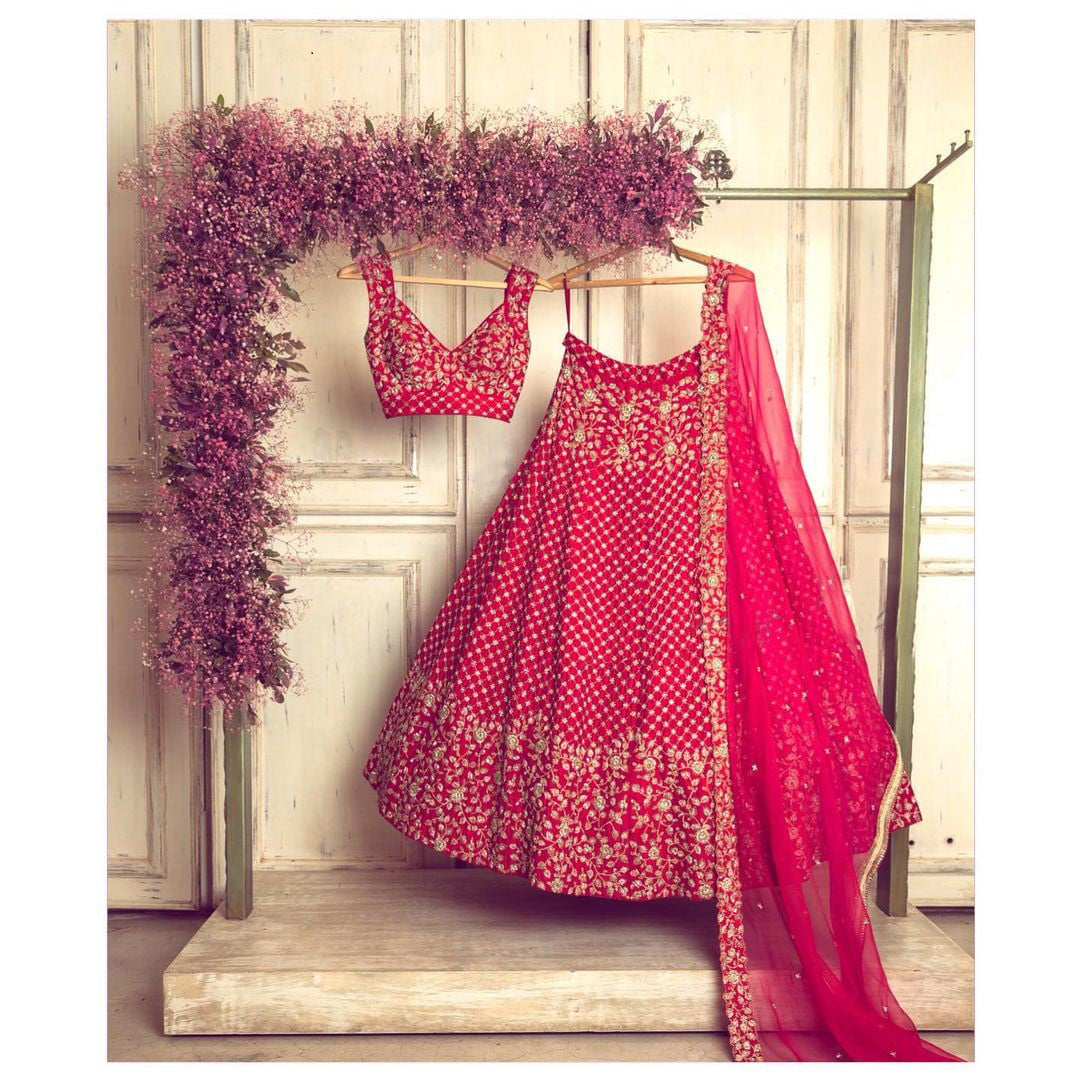 Elegant Pink Lehenga Choli: Opulent Thread Sequence Embroidery on Faux Georgette