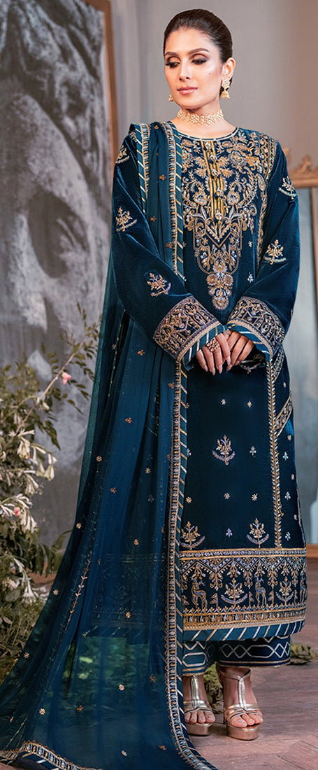 Elegant Blue Velvet Pakistani Suit with Exquisite Embroidery for Weddings & Parties