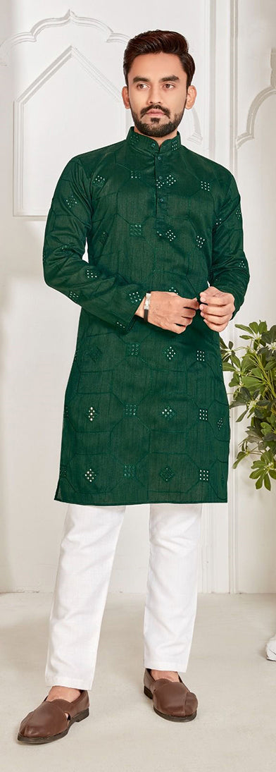 Elegant Green Men's Kurta in Cotton Slub: A Perfect Blend of Style and Comfort