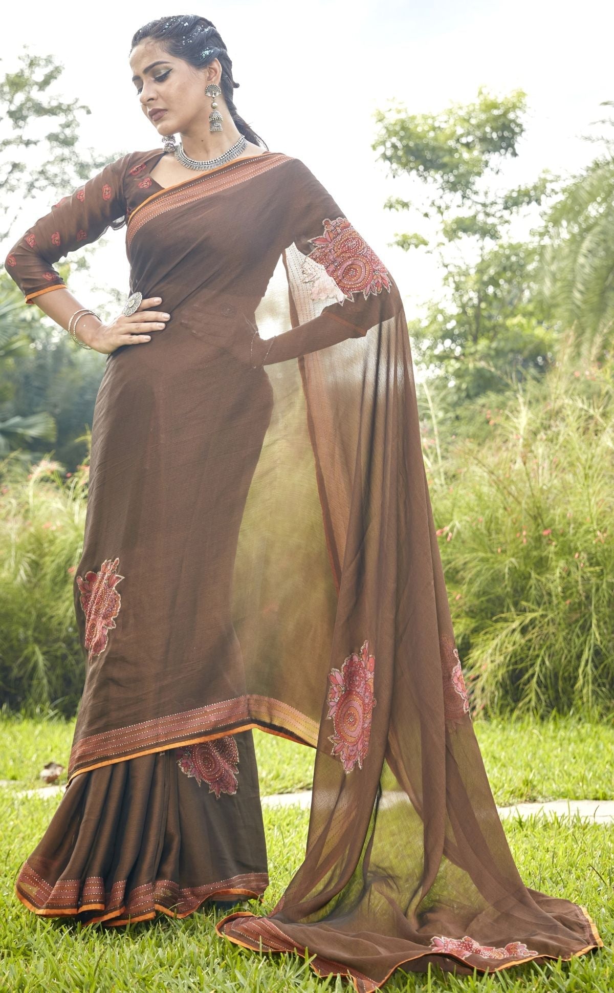 Elegant Brown Soft Silk Saree: Perfect for Weddings and Parties