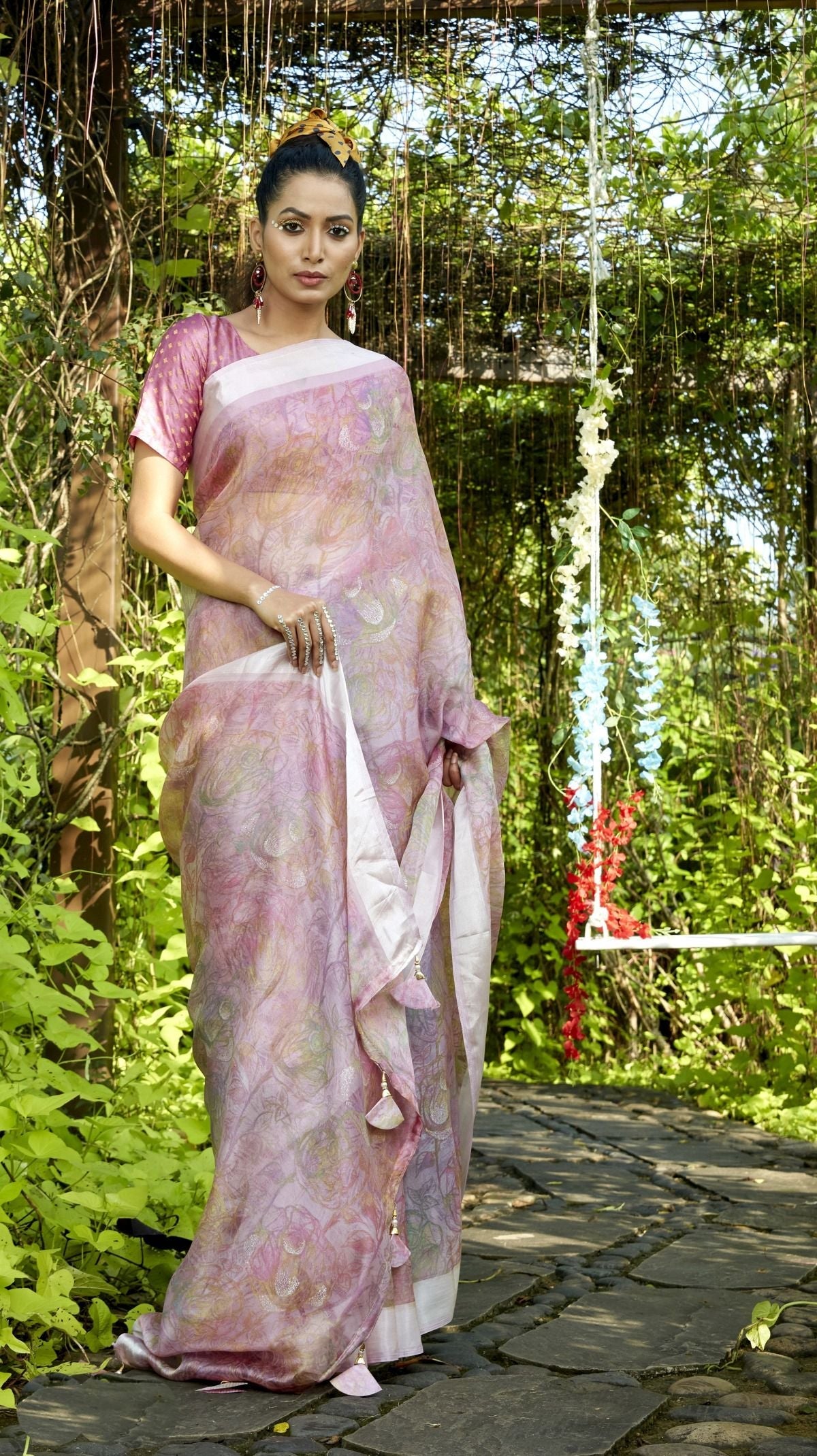 Blushing Elegance: Pink Soft Silk Saree for Weddings and Parties