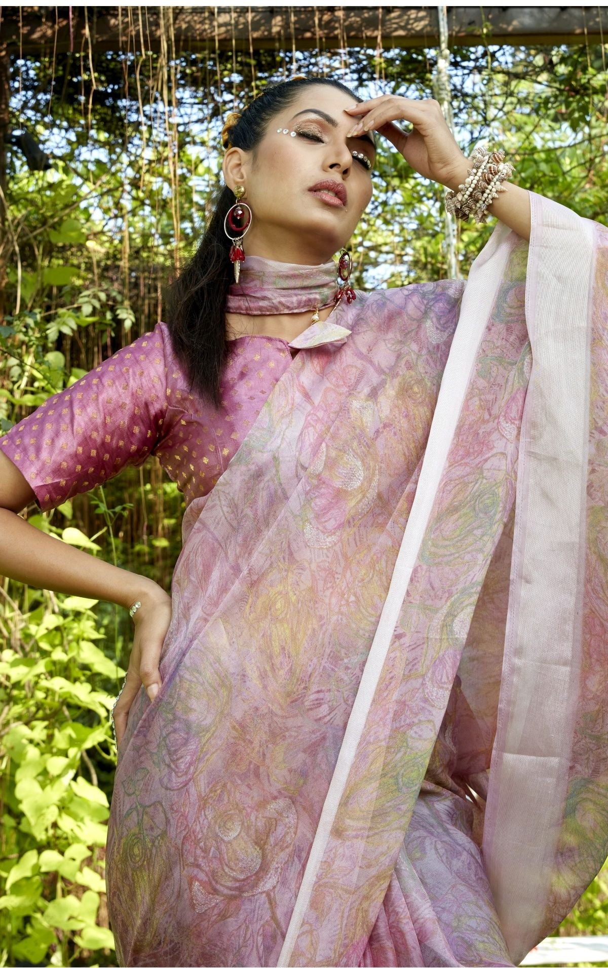 Blushing Elegance: Pink Soft Silk Saree for Weddings and Parties