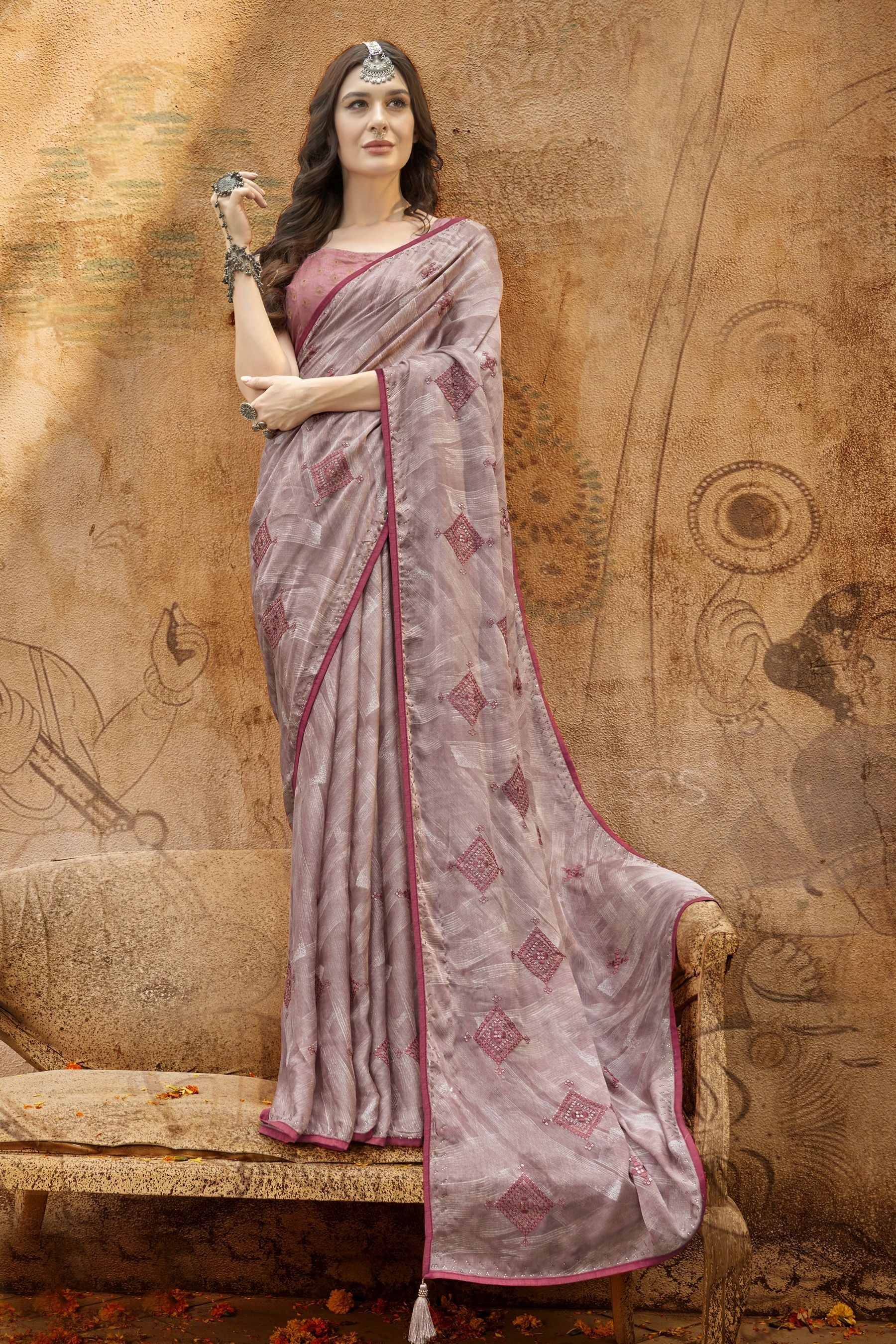 Peach Georgette Art Silk Saree: Perfect Party & Wedding Wear