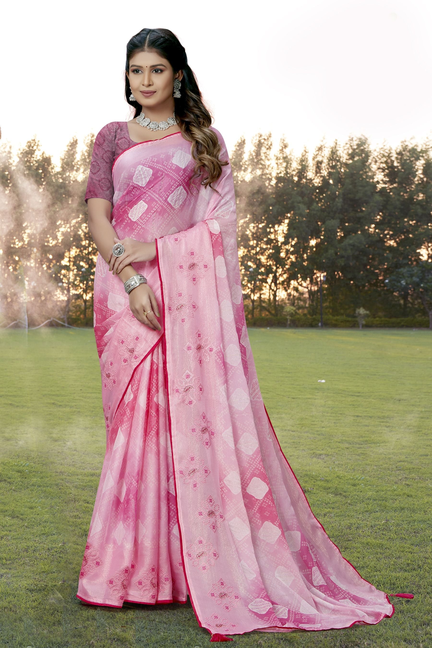 Enchanting Pink Chiffon Art Silk Saree: Perfect Party & Wedding Wear