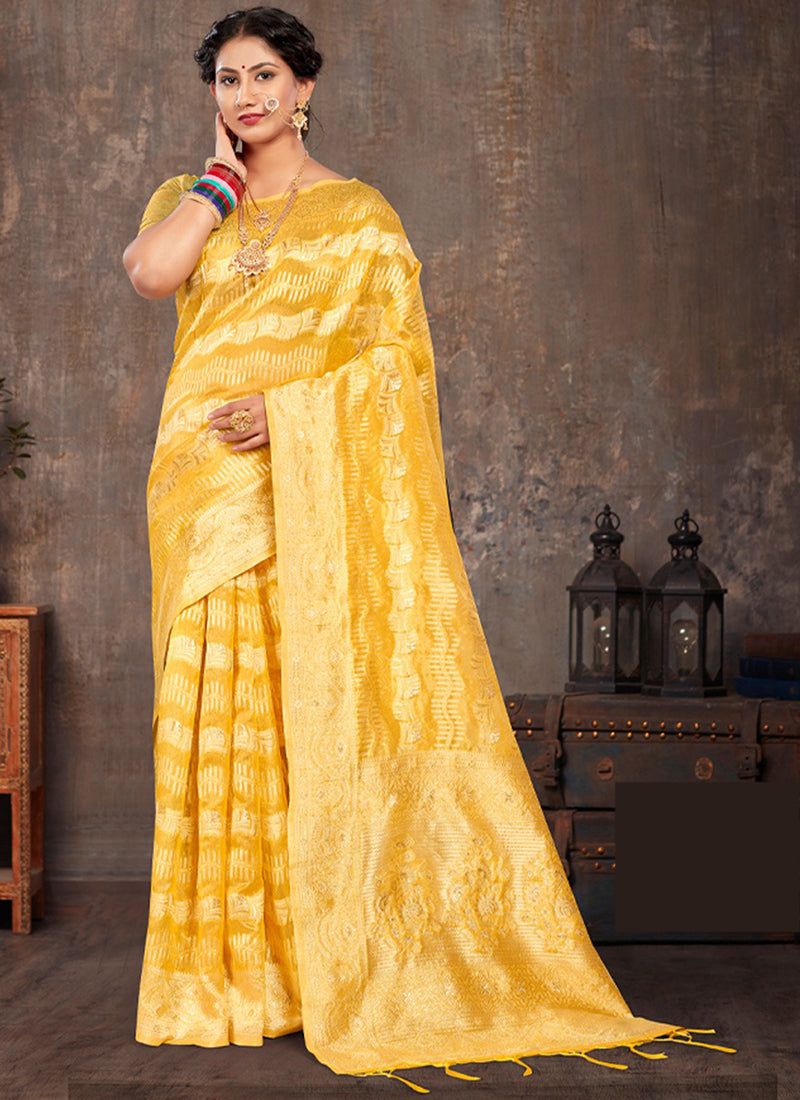 Elegant Yellow Soft Silk Saree: Perfect for Weddings and Parties