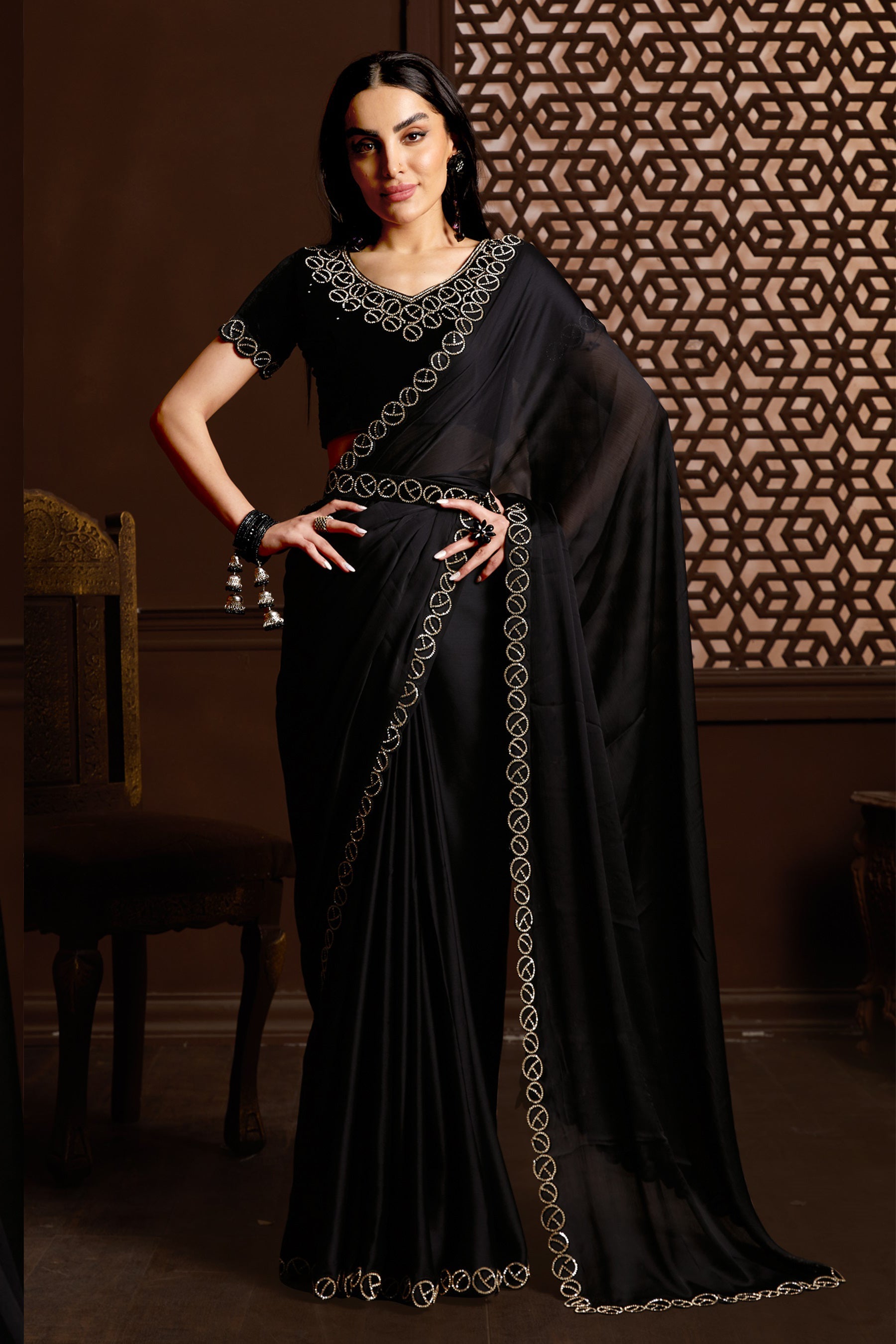 Elegant Black Saree: Exquisite Zarkan Stone Work, Perfect for Parties and Weddings