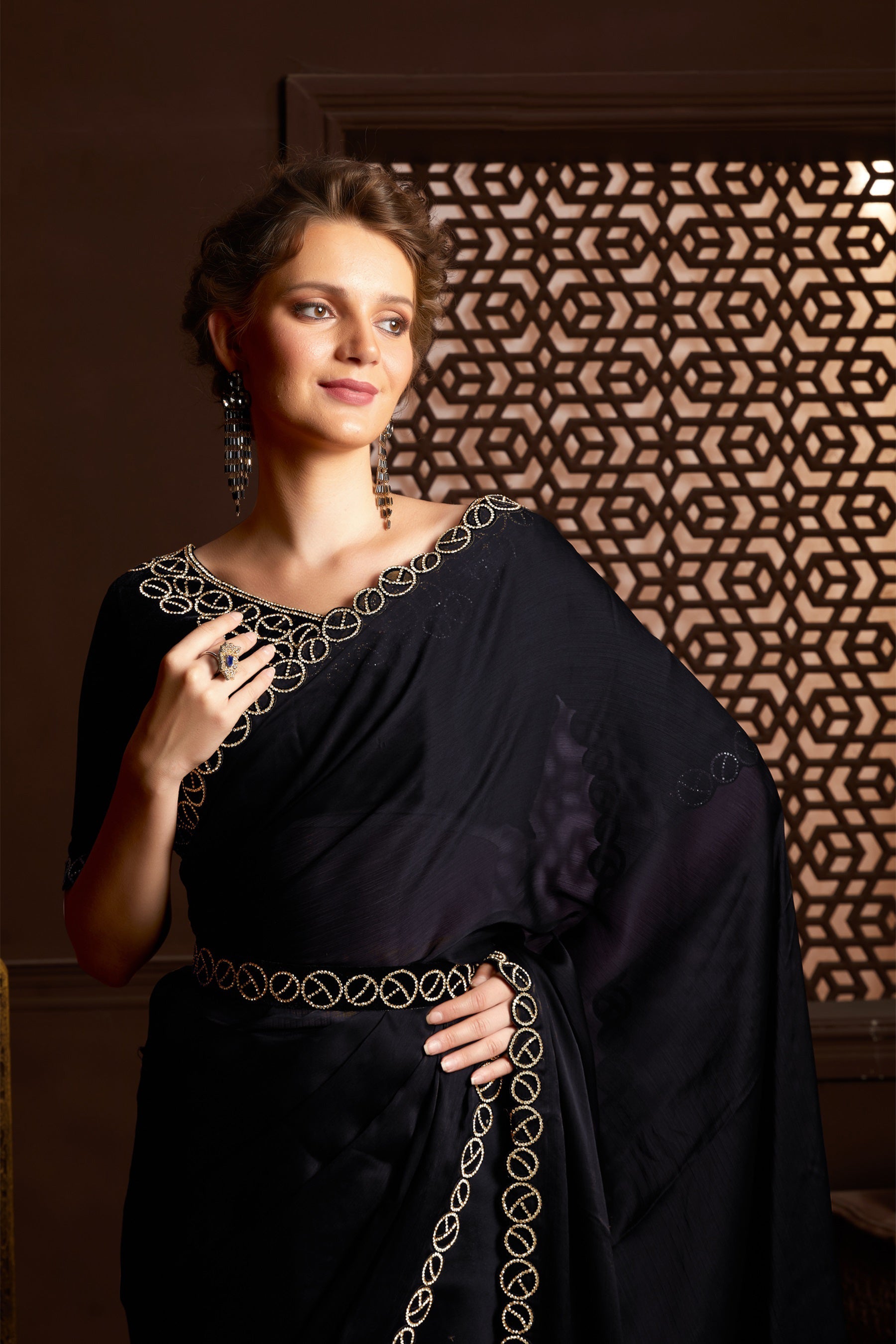 Elegant Black Saree: Exquisite Zarkan Stone Work, Perfect for Parties and Weddings