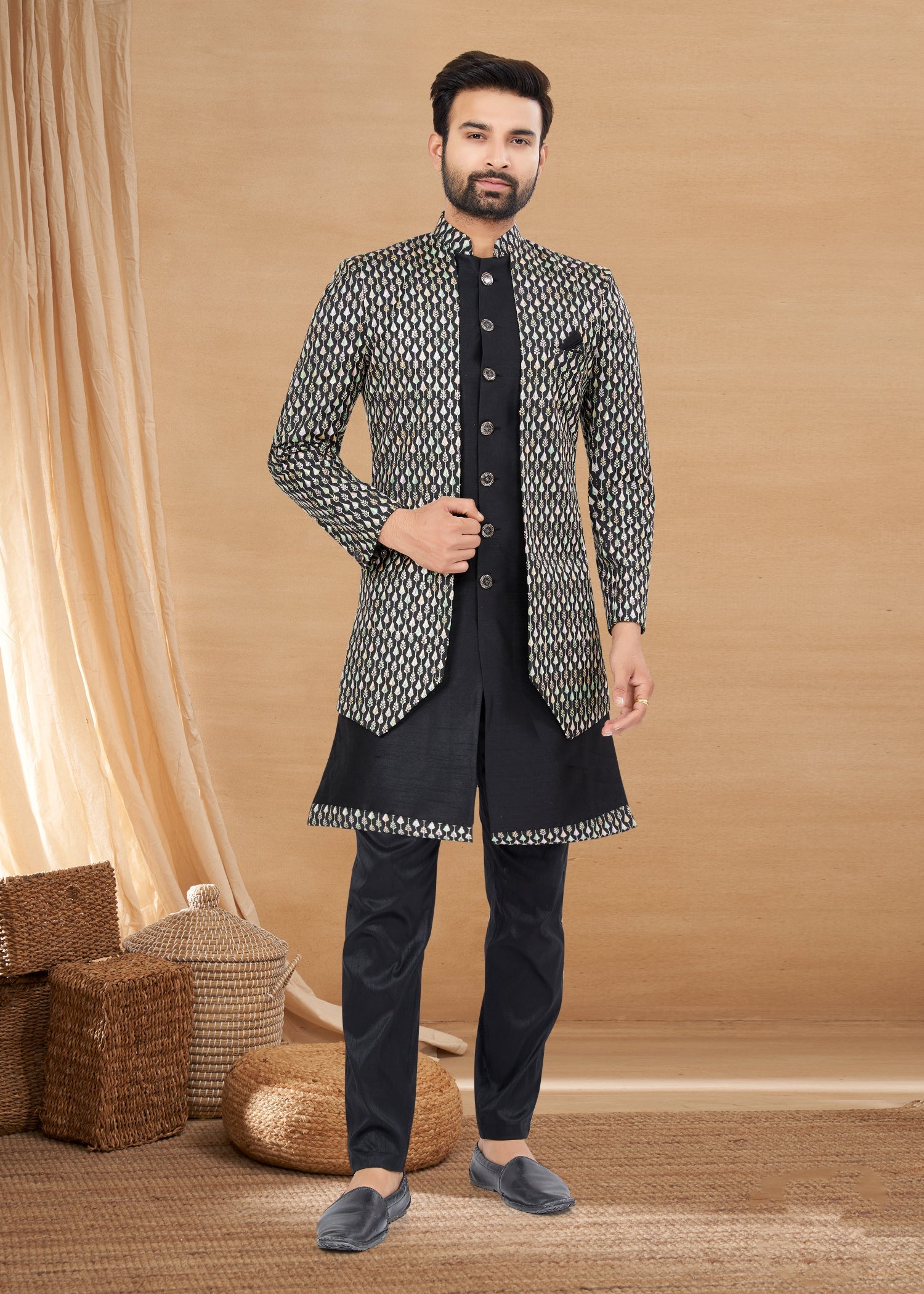 Black Indo Western Sherwani Men's Kurta with Elegant Embroidery