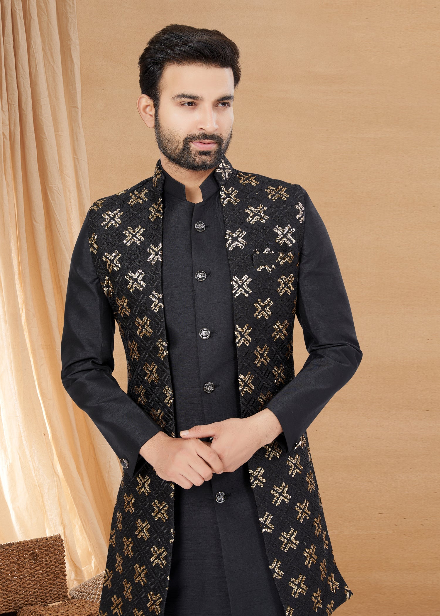 Black Indo Western Sherwani Men's Kurta with Elegant Embroidery