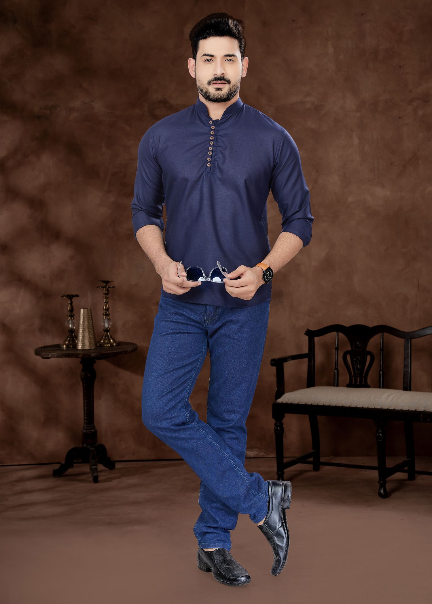 Elegant Blue Cotton Men's Short Kurta: Perfect for Weddings and Parties