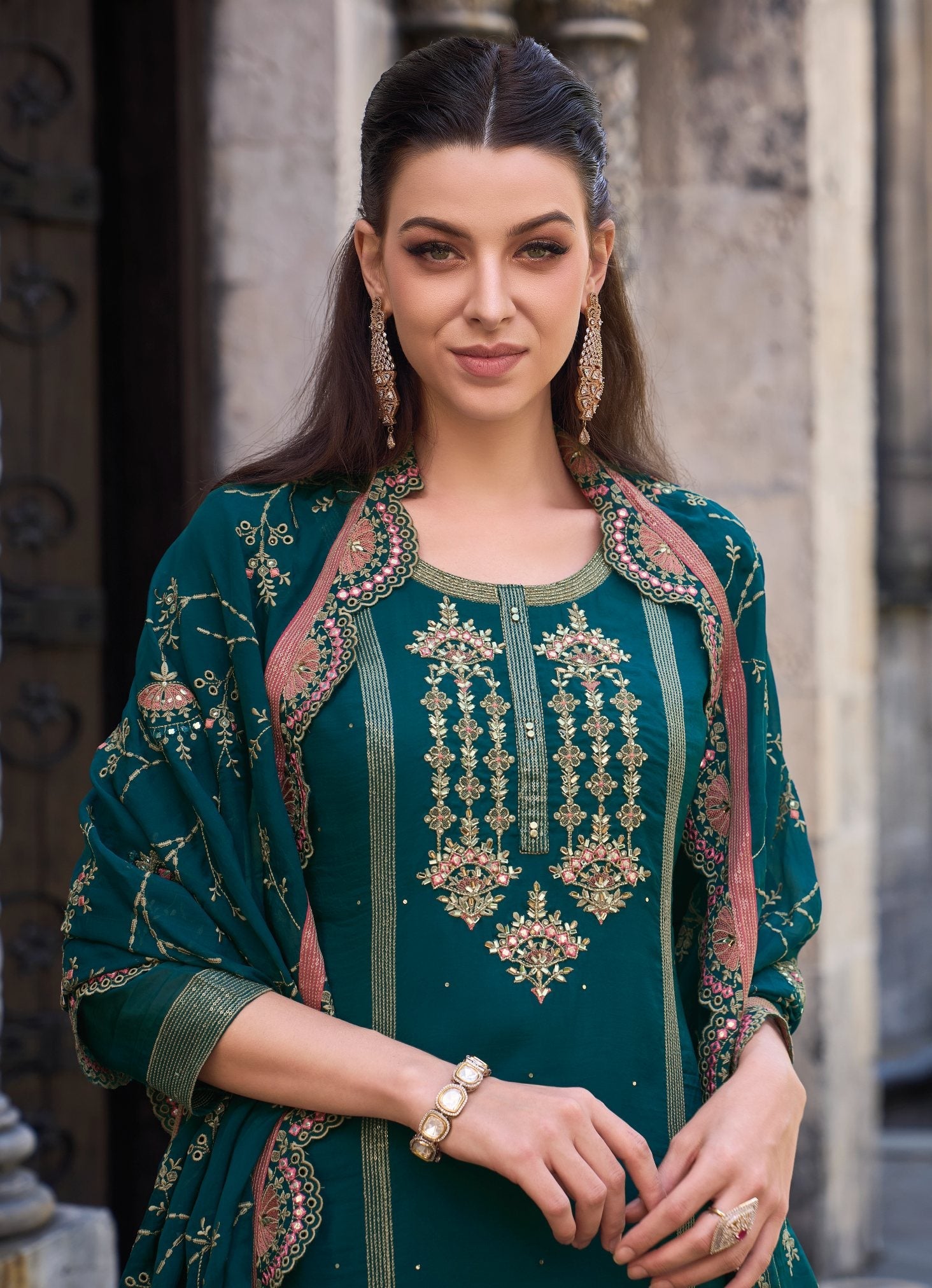 Elegant Green Salwar Suit: Soft Organza Embroidery & Heavy Silk for Weddings & Parties