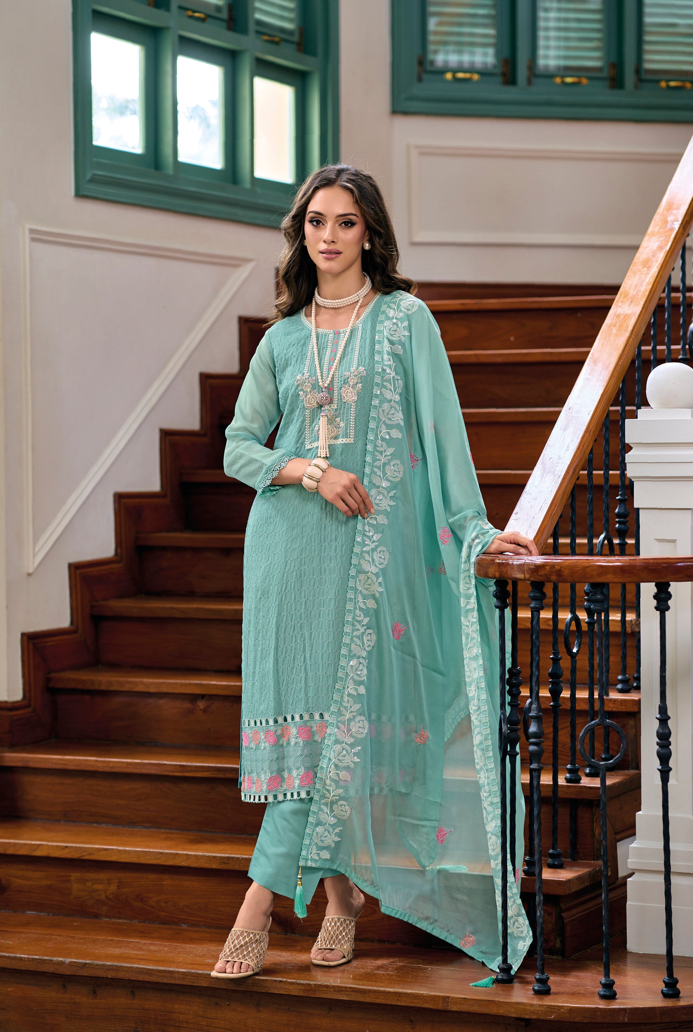 Elegant Green Salwar Suit with Hand-Embroidered Soft Organza Work